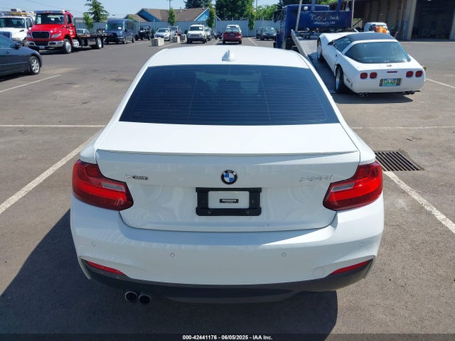 WBA1G9C57GV598853 BMW 2016