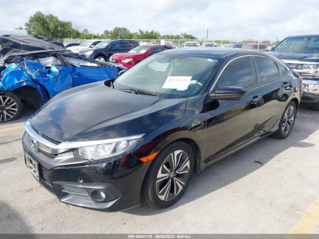 2018 HONDA CIVIC JHMFC1F36JX010757 Photo 1