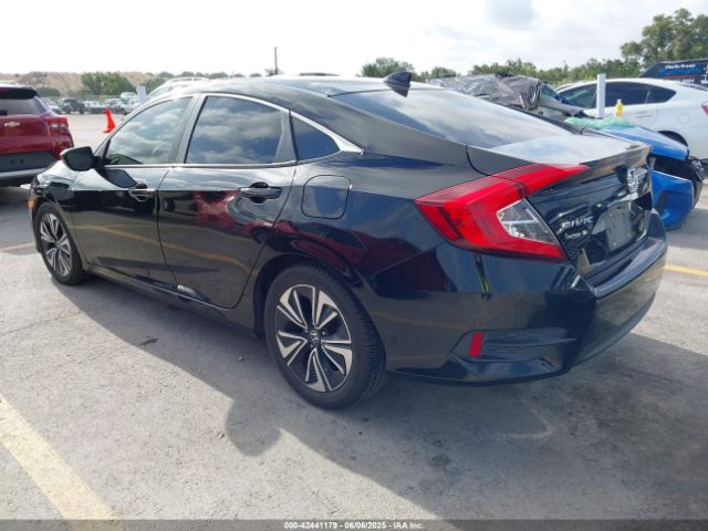 2018 HONDA CIVIC JHMFC1F36JX010757 Photo 2