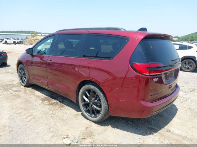 2023 CHRYSLER PACIFICA 2C4RC1BG7PR513017 Photo 2