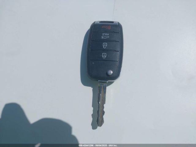 3KPFK4A74JE184908 KIA FORTE LX
