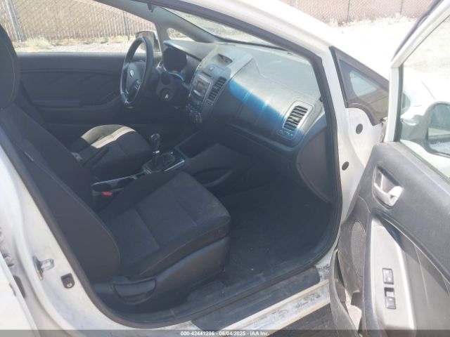 3KPFK4A74JE184908 KIA FORTE LX