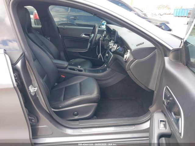 2014 MERCEDES-BENZ CLA 250 WDDSJ4EB8EN032363 Photo 4