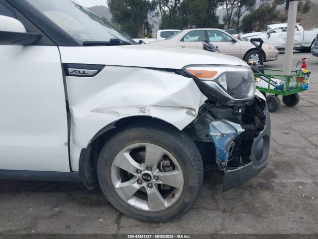 KNDJN2A24H7439951 KIA Soul
