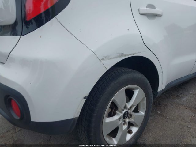KNDJN2A24H7439951 KIA Soul