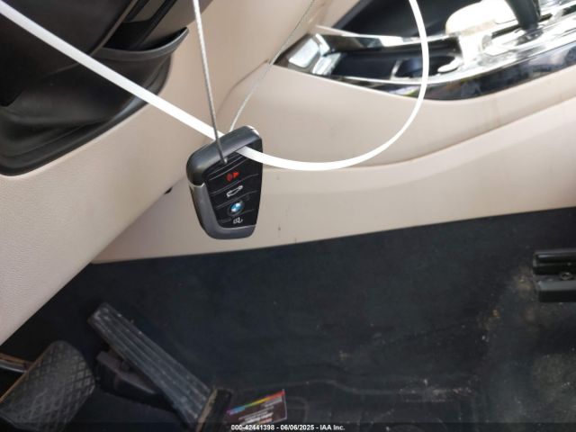 2019 BMW X3 5UXTR7C59KLF36855 Photo 10