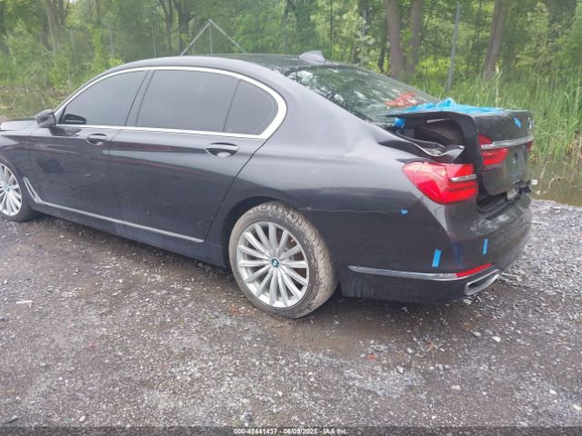 2019 BMW 740I WBA7E2C58KB454665 Photo 2