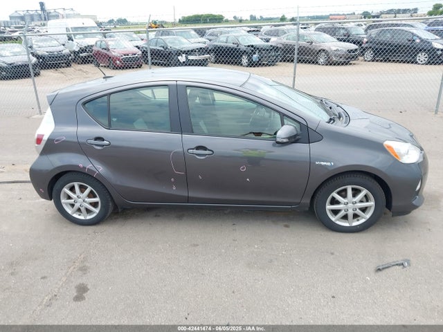 JTDKDTB31E1570290 Toyota 1nz-fxe+1lm