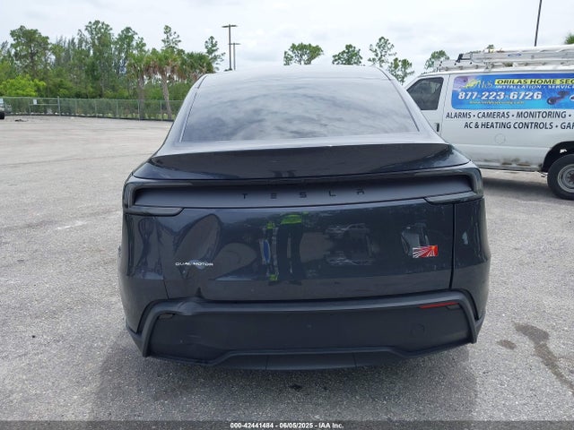 7SAYGDEE4TA381514 Tesla Model Y