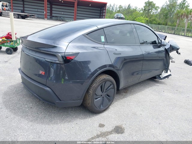 2026 TESLA MODEL Y 7SAYGDEE4TA381514 Photo 3