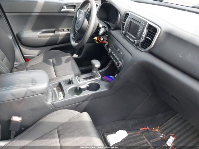 KNDPMCAC3H7280643 KIA Sportage Lx