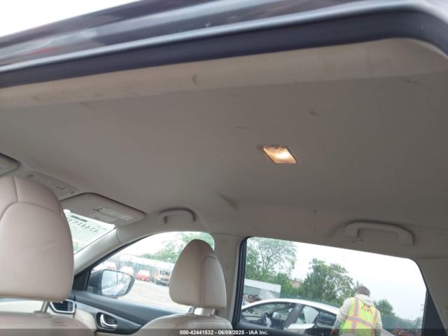 5N1AT2MVXEC794200 Nissan Rogue Sl