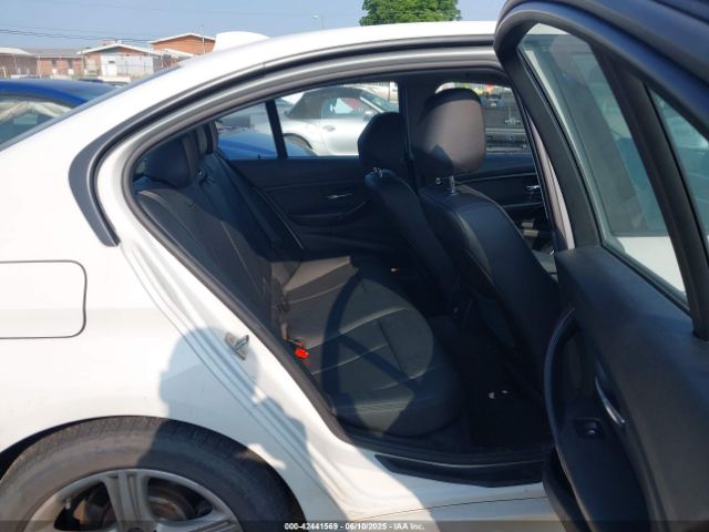 2015 BMW 328I WBA3B5G5XFNS17926 Photo 7