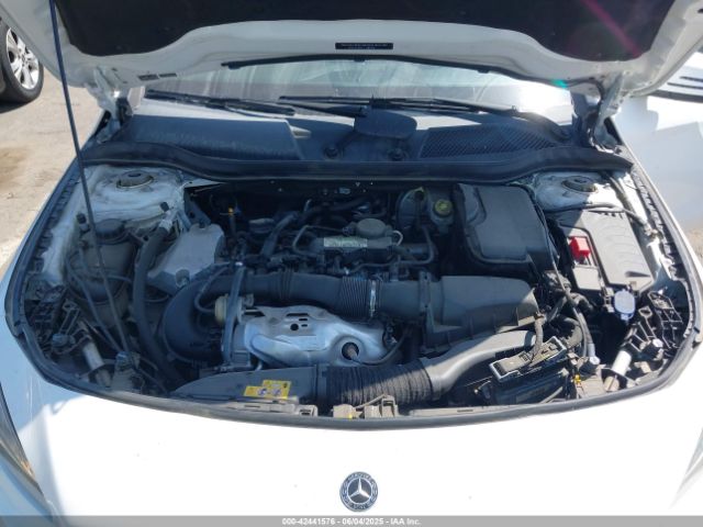 WDDSJ4EB4KN719271 Mercedes-Benz CLA 250
