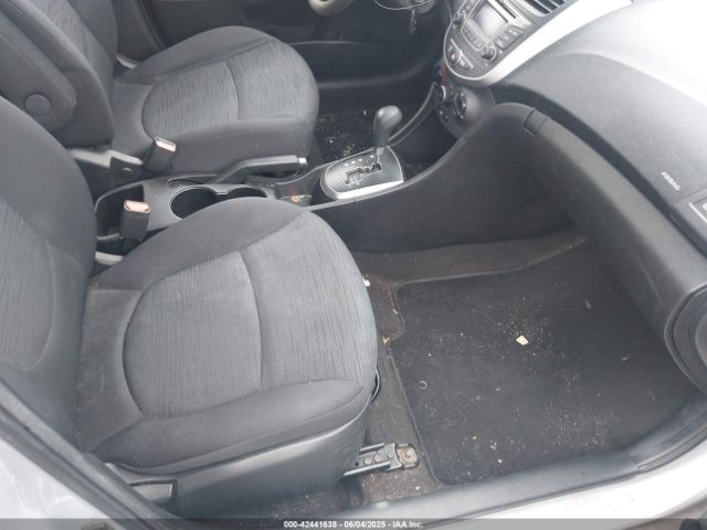 KMHCT5AE2GU281129 Hyundai ACCENT SE