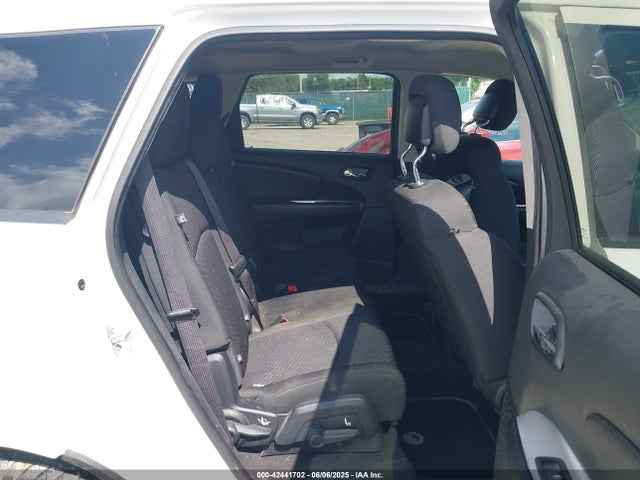 Dodge 2018 2018 3C4PDCAB9JT535272 Image 8