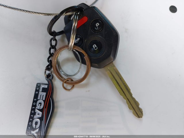 4S4BTAAC8P3104528 Subaru na, u5