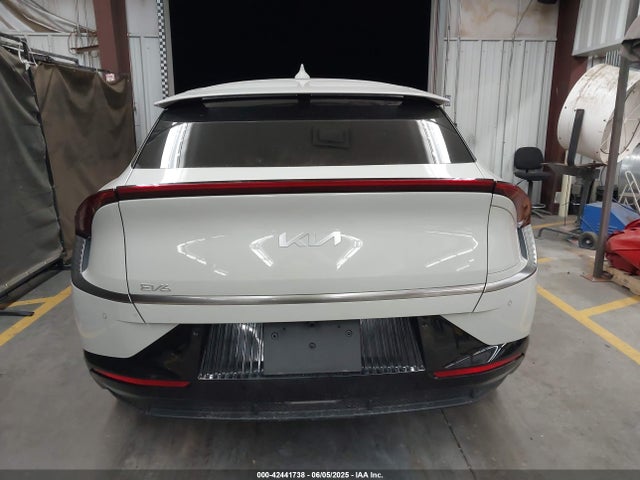 KNDC34LA8N5056956 KIA 2022