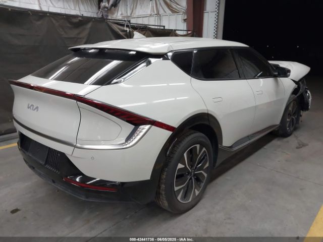 2022 KIA EV6 KNDC34LA8N5056956 Photo 3