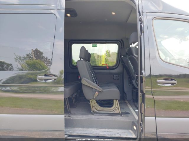 W1Z4KGHY2ST213362 Mercedes-Benz Sprinter 2500 High Roof 4-cyl Diesel