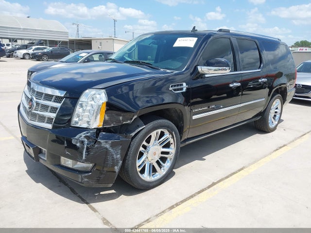 2013 CADILLAC ESCALADE ESV 1GYS4KEF2DR242077 Photo 1