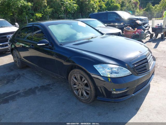 2009 MERCEDES-BENZ S 550 WDDNG86X19A263728