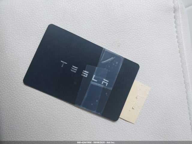 2021 TESLA MODEL Y 5YJYGAEE9MF117429 Photo 10