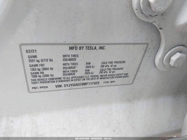 2021 TESLA MODEL Y 5YJYGAEE9MF117429 Photo 8