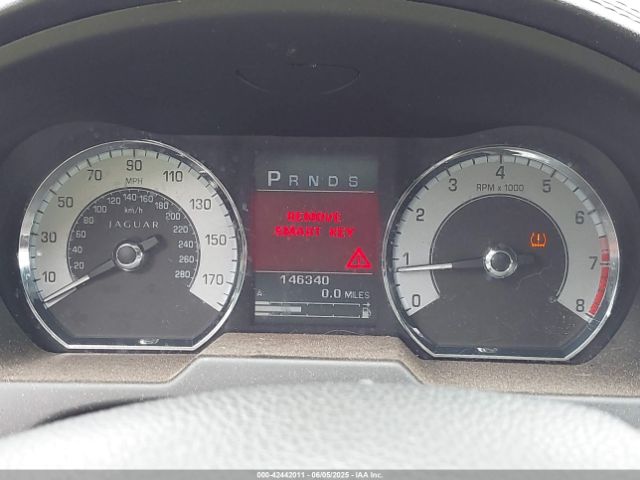 2011 JAGUAR XF SAJWA0GB4BLR84318 Photo 6