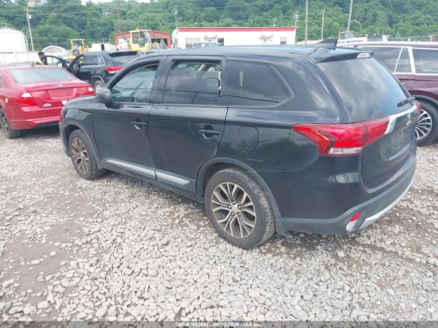 2018 MITSUBISHI OUTLANDER JA4AZ3A36JJ006251 Photo 2