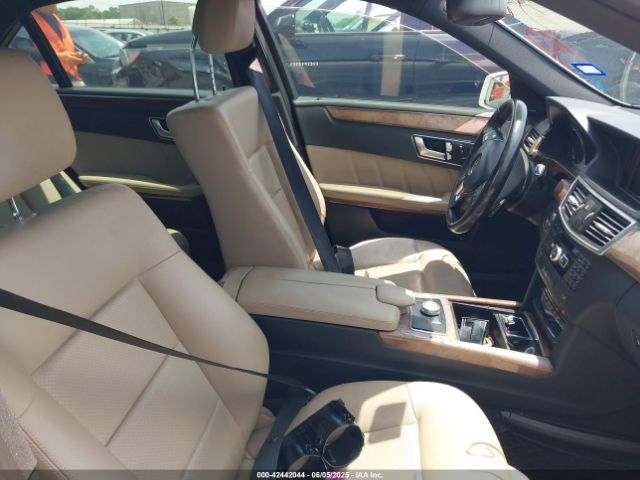 2013 MERCEDES-BENZ E 350 WDDHF5KB2DA742547 Photo 4