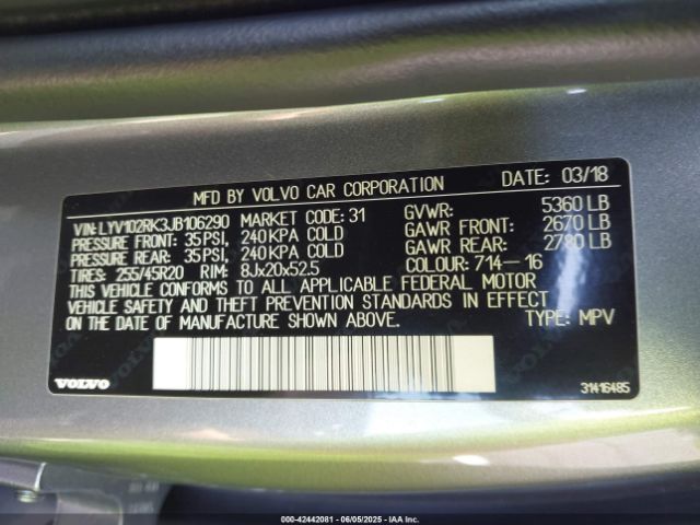 2018 VOLVO XC60 LYV102RK3JB106290 Photo 8