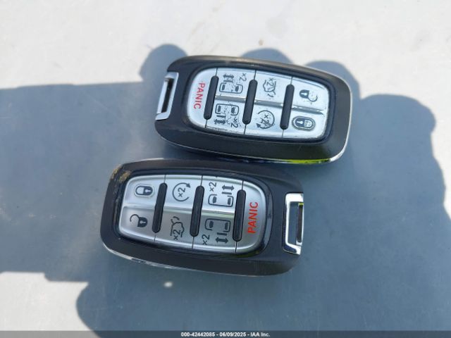 2019 CHRYSLER PACIFICA 2C4RC1GGXKR751638 Photo 10