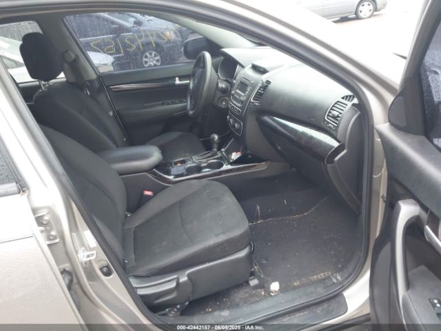 5XYKT3A61FG558267 KIA SORENTO LX