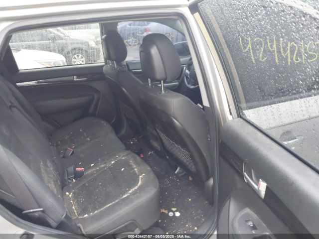 5XYKT3A61FG558267 KIA SORENTO LX