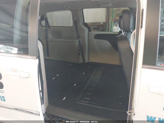 Продаж на аукціоні авто 2016 Chrysler Town & Country Touring, vin: 2C4RC1BG9GR295503, номер лоту: 42442172