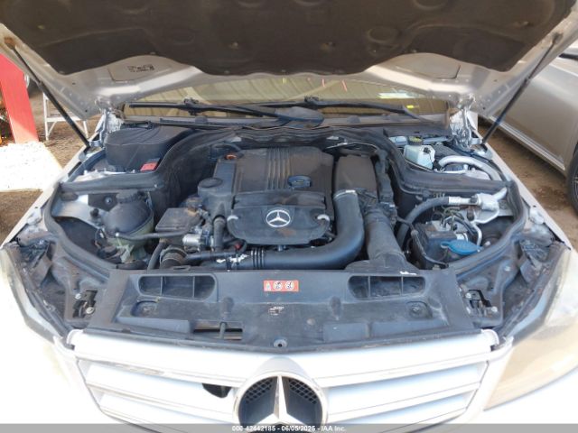 2012 MERCEDES-BENZ C 250 WDDGF4HB3CR235072 Photo 9