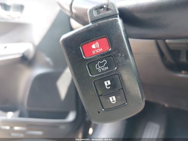 2018 TOYOTA RAV4 JTMWFREV9JJ201845 Photo 10