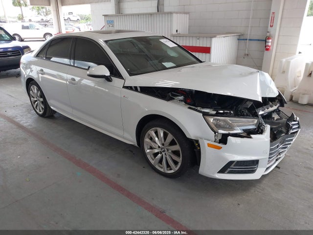 2018 AUDI A4 WAUDNAF43JN013880 Photo 0