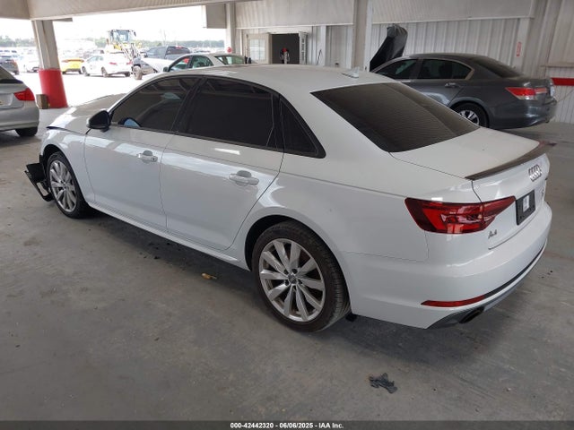 2018 AUDI A4 WAUDNAF43JN013880 Photo 2