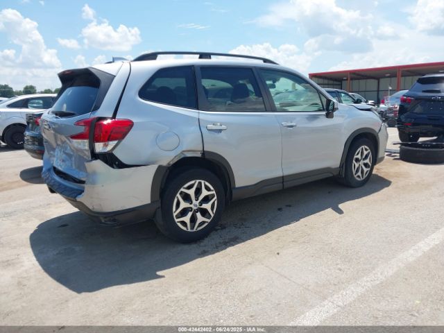 2019 SUBARU FORESTER JF2SKAECXKH534219 Photo 3