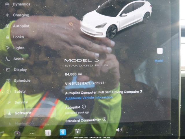 5YJ3E1EA7LF736977 Tesla MODEL 3