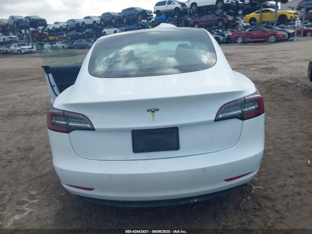 5YJ3E1EA7LF736977 Tesla MODEL 3
