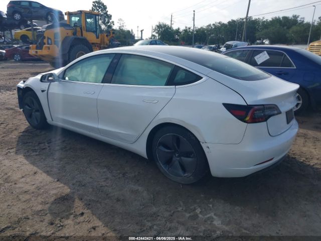 2020 TESLA MODEL 3 5YJ3E1EA7LF736977 Photo 2
