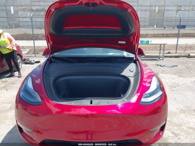 2024 TESLA MODEL Y 7SAYGDEE2RA281209 Photo 9