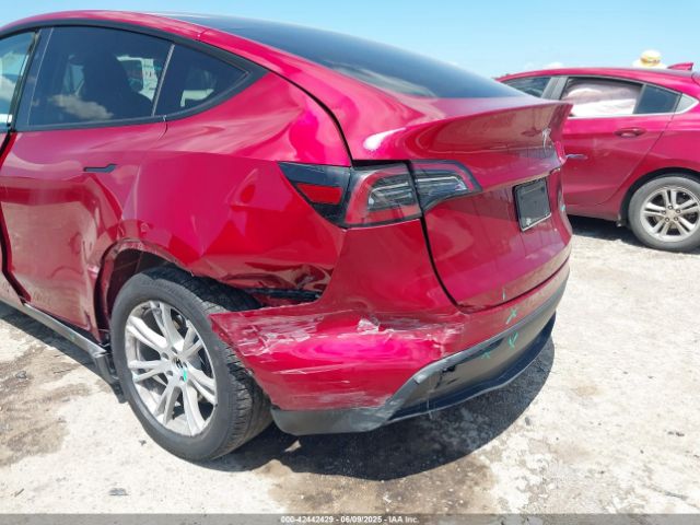 2024 TESLA MODEL Y 7SAYGDEE2RA281209 Photo 5