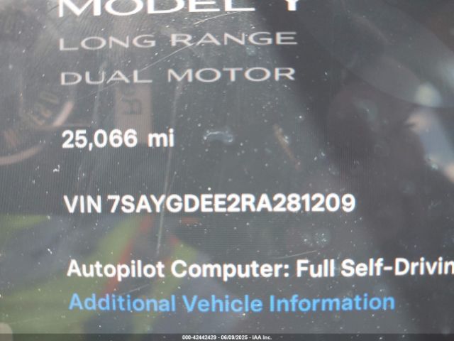 2024 TESLA MODEL Y 7SAYGDEE2RA281209 Photo 8