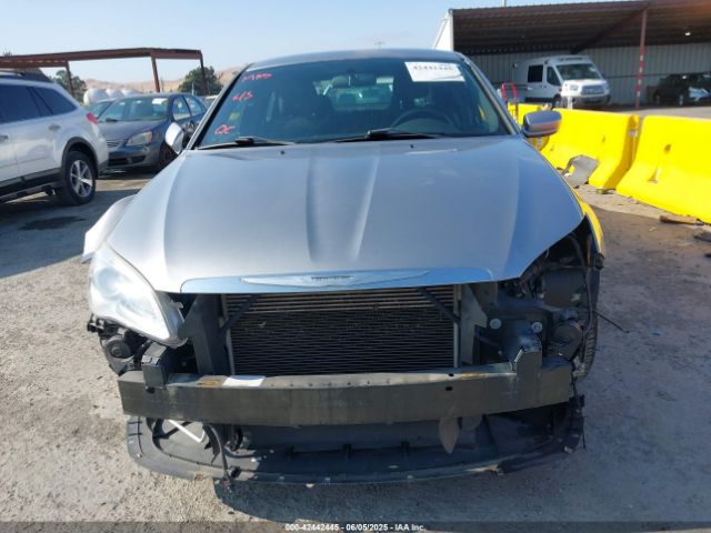 1C3CCBAB3EN230274 Chrysler 200 LX
