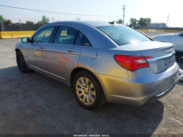2014 CHRYSLER 200 1C3CCBAB3EN230274 Photo 2