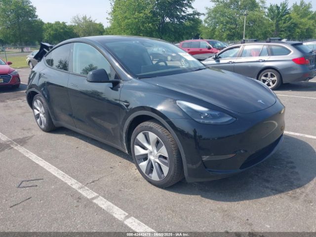 2024 TESLA MODEL Y 7SAYGDEE1RA235502 Photo 0